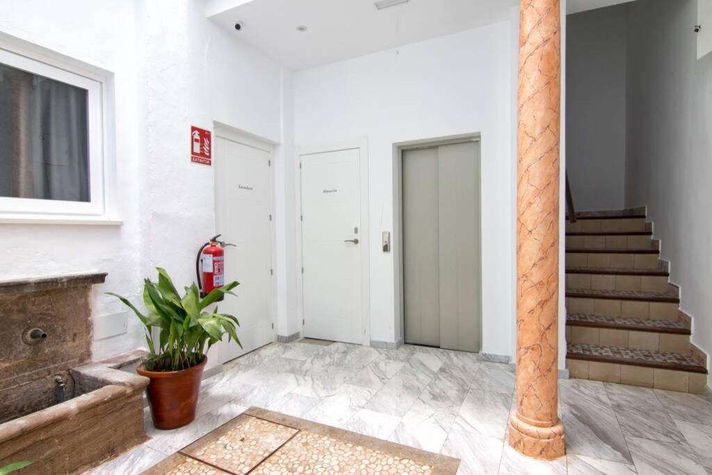 شقة Rosarioseis Loft Corral Del Carbon غرناطة المظهر الخارجي الصورة